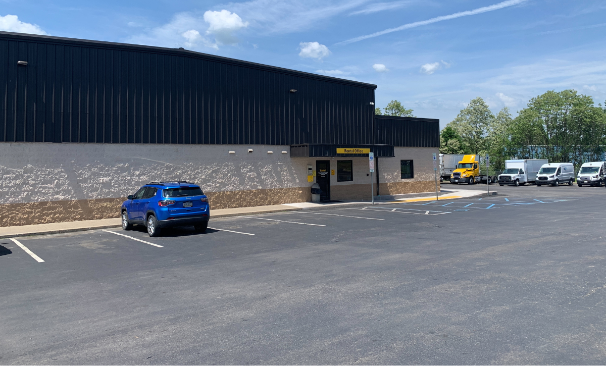 Commercial _ Penske Leasing Center & Maintenance Shop 1