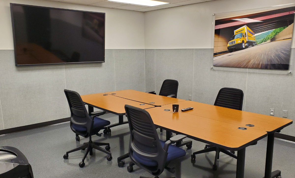 Commercial _ Penske Truck Leasing York 5