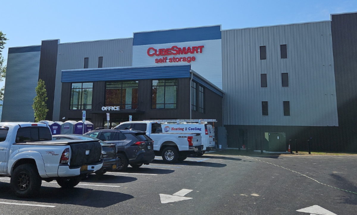 Warehouse + Storage - CubeSmart Mini Storage Harriman 2